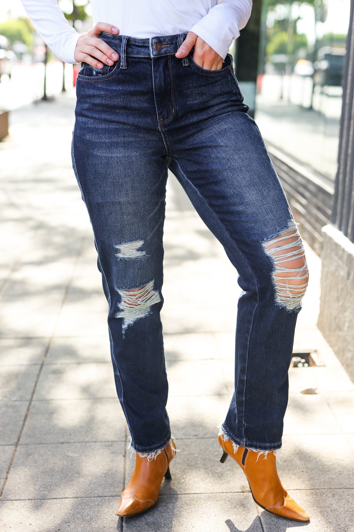 Judy Blue Dark Wash Mid Rise Distressed Straight Leg Jeans